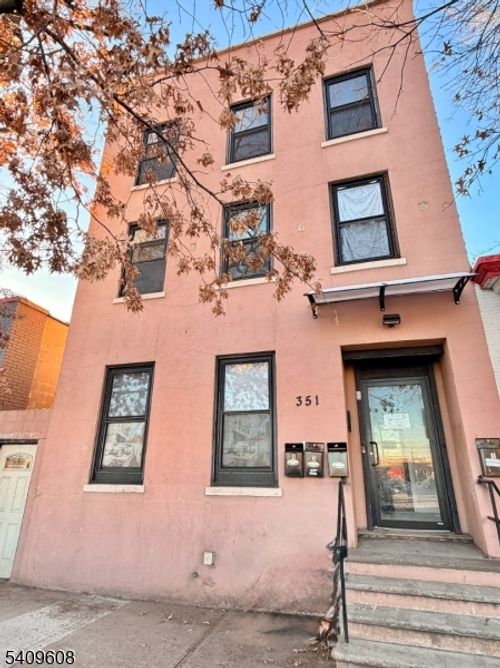 351 Mulberry St, Newark, NJ, 07102-3419 | Card Image