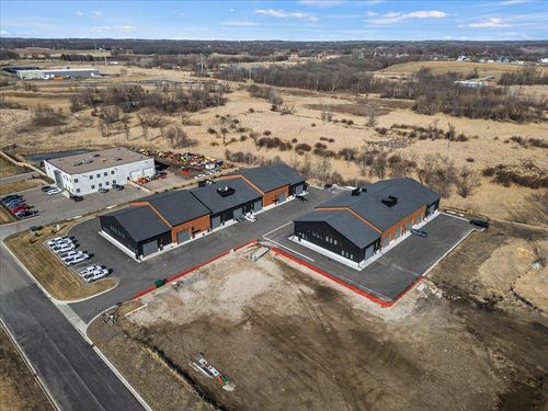 212-940 Mckinley Pkwy, Delano, MN, 55328-4408 | Card Image