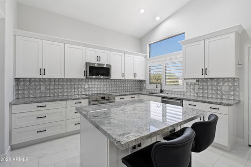 6872 E Las Animas Trl, Gold Canyon, AZ, 85118-1829 | Card Image