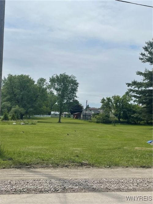 125 Terrace Blvd, West Seneca, NY, 14224-1542 | Card Image