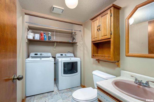 4325 Aspen Hills Cir, House other with 4 bedrooms, 3 bathrooms and null parking in Bettendorf IA | Image 27