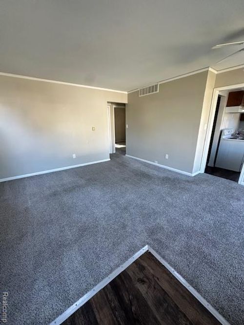 1918 Moorhouse St, Ferndale, MI, 48220-1174 | Card Image