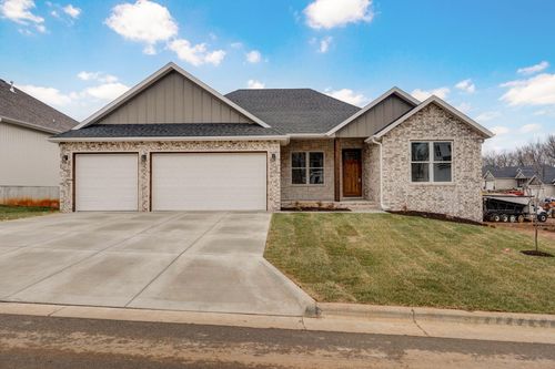 2929 W Marty St, Springfield, MO, 65810-1185 | Card Image