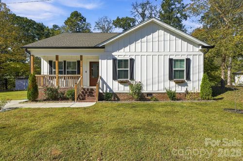 4224 Pebblebrook Cir Sw, Concord, NC, 28027-8972 | Card Image