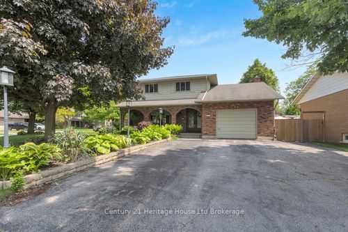 20 Devon Crt, Tillsonburg, ON, N4G4K5 | Card Image