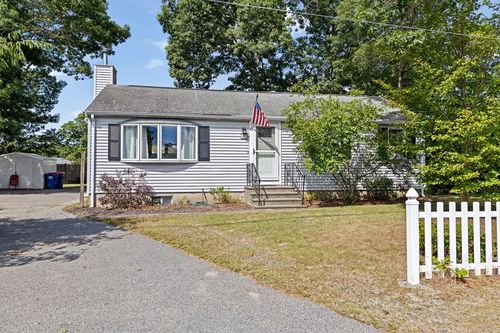 40 Cohasset Rd, Buzzards Bay, MA, 02532-4504 | Card Image