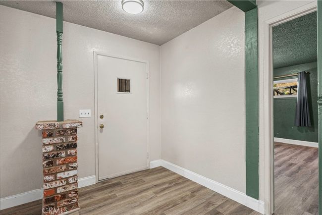 26865 Elizabeth Lake Rd, House other with 2 bedrooms, 2 bathrooms and 2 parking in Lake Hughes CA | Image 28