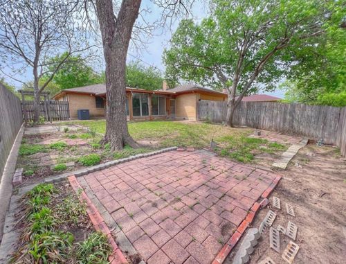 2235 Babalos Ln, Dallas, TX, 75228-4914 | Card Image