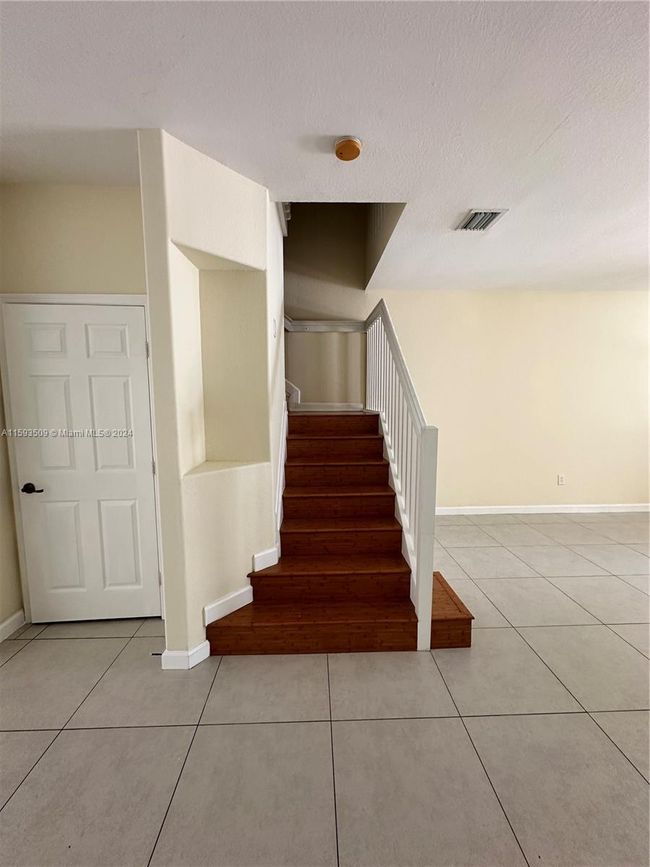 10967 - 10967 Nw 79th St, Townhouse with 4 bedrooms, 2 bathrooms and null parking in Doral FL | Image 27