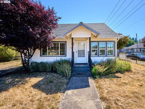 219 E 1st Ave, Estacada, OR, 97023-8569 | Card Image