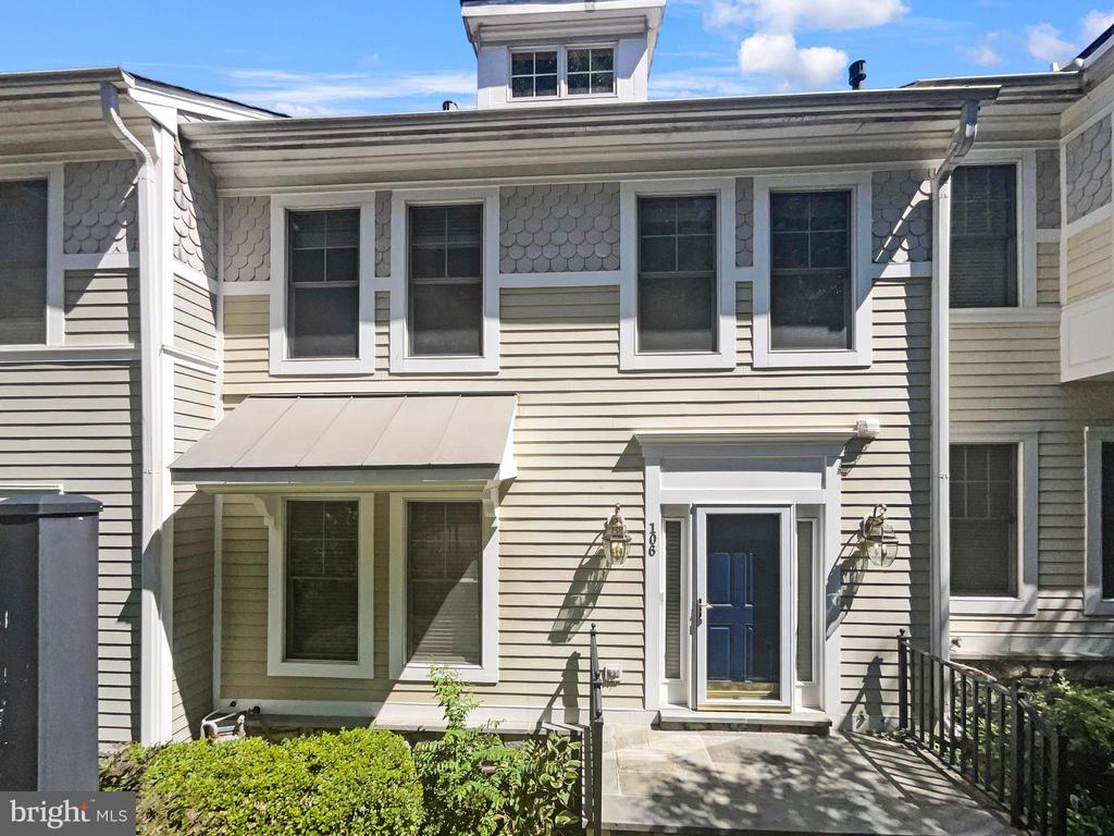 Edgehill Dr, Occoquan, VA 22125