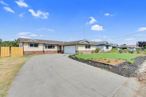 1864 Romero St, Yuba City, CA, 95993-1322 | Card Image