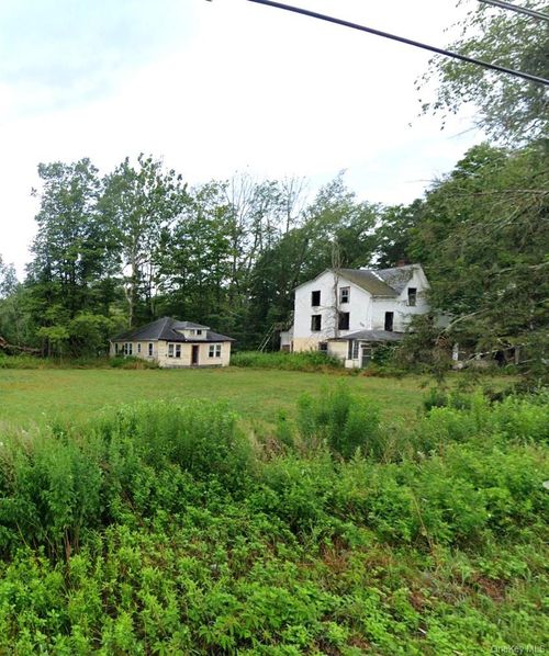 12 Riverside Dr, Woodbourne, NY, 12788-5706 | Card Image