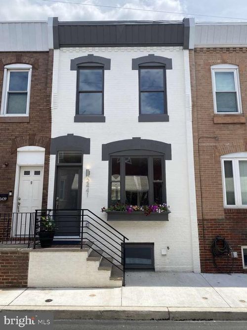 2441 S Clarion St, PHILADELPHIA, PA, 19148-3511 | Card Image