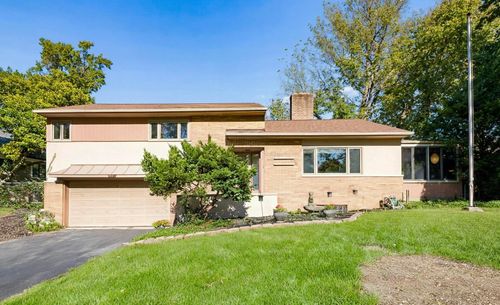 2310 Northwest Blvd, Upper Arlington, OH, 43221-3823 | Card Image