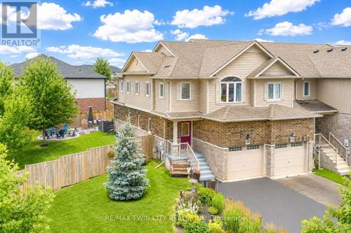 168 Miatland Street, Kitchener, ON, N2R0C3 | Card Image
