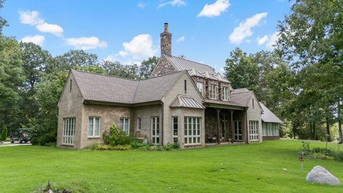 891 Musgray Rd, Holly Springs, MS, 38635-7530 | Card Image