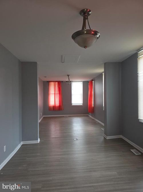5035 Denmore Ave, BALTIMORE, MD, 21215-5806 | Card Image