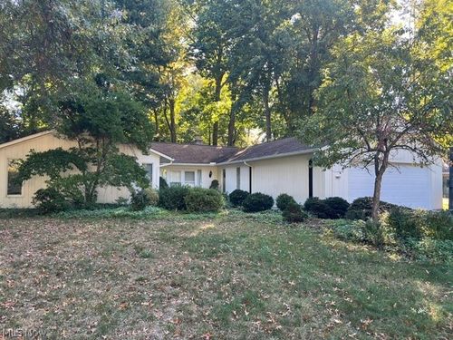 5851 Mills Creek Ln, North Ridgeville, OH, 44039-2537 | Card Image