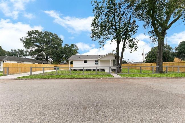 5610 Chapman St, House other with 2 bedrooms, 2 bathrooms and null parking in Houston TX | Image 28