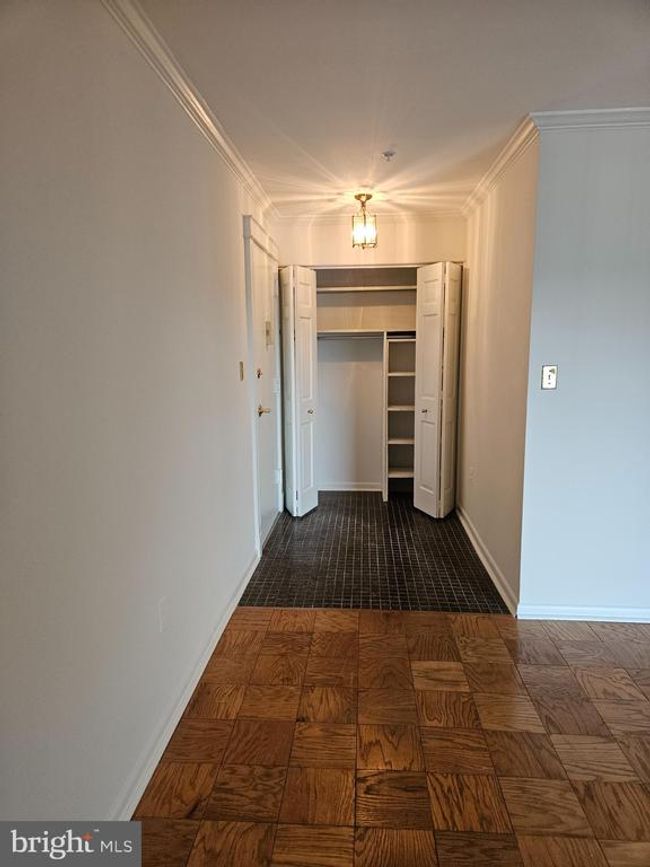 APT-205 - 1 Smeton Pl, Condo with 2 bedrooms, 2 bathrooms and null parking in TOWSON MD | Image 6