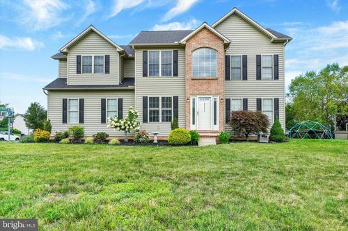2152 Rillian Ln, YORK, PA, 17404-6628 | Card Image