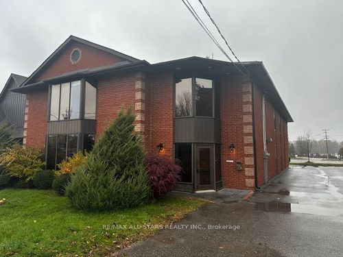 108-175 North St, Port Perry, ON, L9L1B7 | Card Image