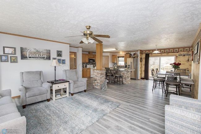 Living Room | Image 14