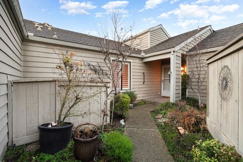 2109 Cedar Ridge Dr, Stockton, CA, 95207-4679 | Card Image