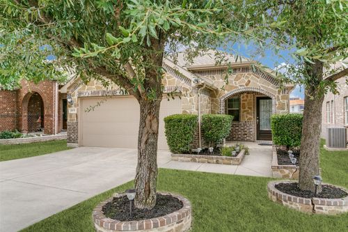 2813 Houston Wood Dr, Fort Worth, TX, 76244-5563 | Card Image