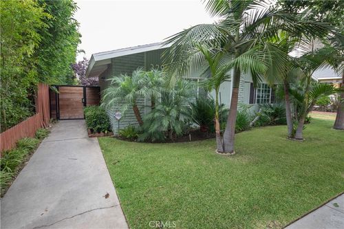 3-329 Orizaba Ave, Long Beach, CA, 90814-0806 | Card Image