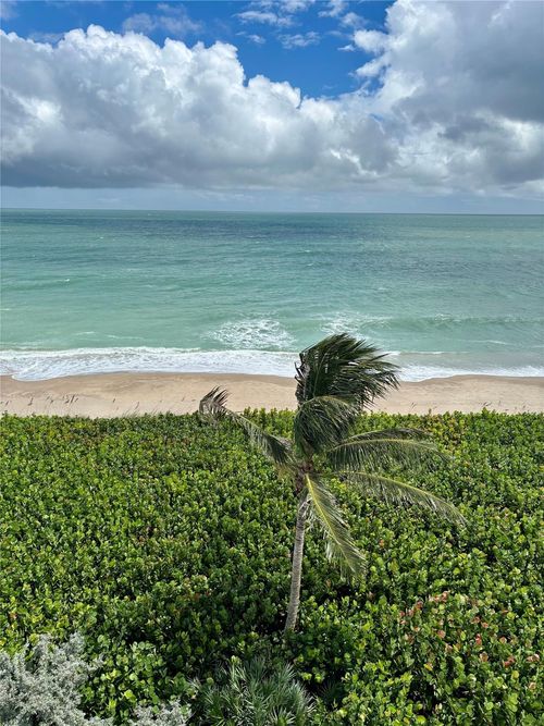 apt-501-9940 S Ocean Dr, Jensen Beach, FL, 34957-2415 | Card Image