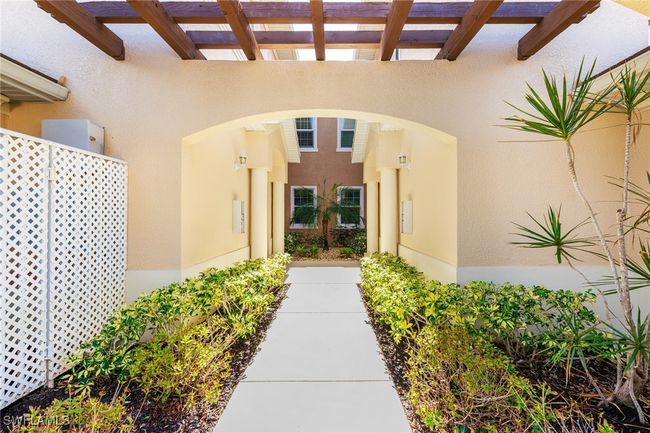 APT-201 - 10641 Pelican Preserve Blvd, Condo with 3 bedrooms, 2 bathrooms and null parking in FORT MYERS FL | Image 4