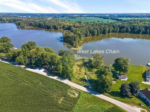 9094 N Steinbarger Lake Dr, Wawaka, IN, 46794-9740 | Card Image
