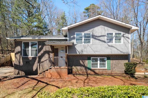 1048 Arcadia Cir, HUEYTOWN, AL, 35023-3651 | Card Image