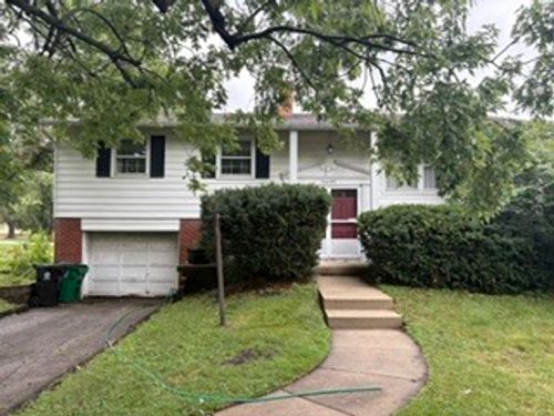 26W482 Blair St, Winfield, IL, 60190-1109 | Card Image