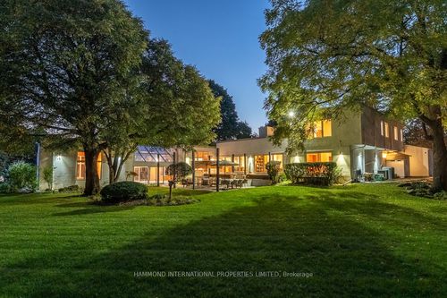 3 Bluejay Pl, North York, ON, M3B1V8 | Card Image