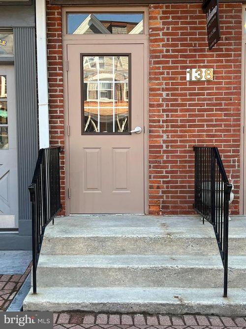 apt-3-138 W Market St, WEST CHESTER, PA, 19382-2934 | Card Image