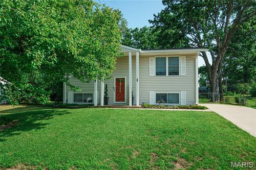 1895 San Lucas Ln, Fenton, MO, 63026-3229 | Card Image