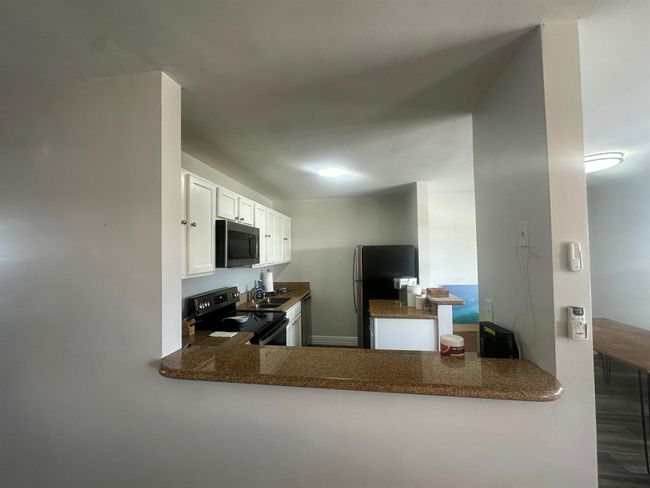 7 - 143 Yacht Club Drive Drive, Condo with 2 bedrooms, 1 bathrooms and null parking in North Palm Beach FL | Image 15