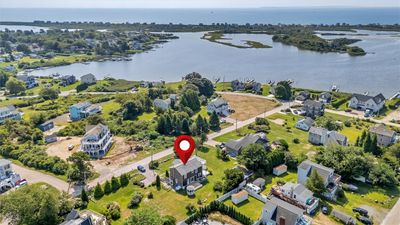 36 South Niantic Drive, House other with 3 bedrooms, 3 bathrooms and 1 parking in Charlestown RI | Image 3