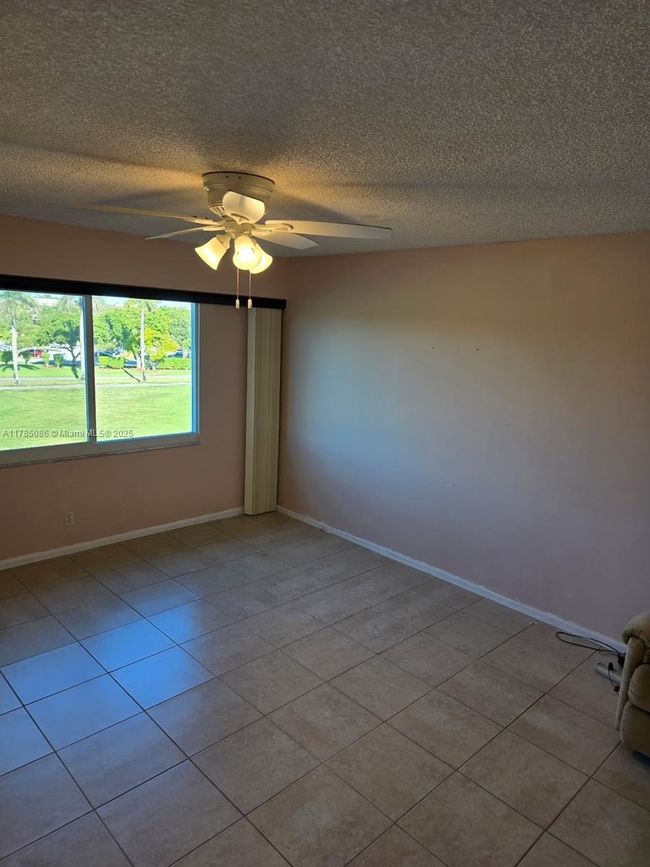 APT-407A - 901 Sw 128 Th Ter, Condo with 1 bedrooms, 2 bathrooms and null parking in PEMBROKE PINES FL | Image 6