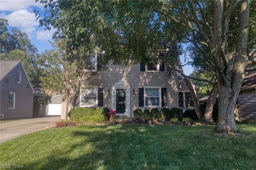 225 Melbourne Avenue, Akron, OH, 44313 | Card Image