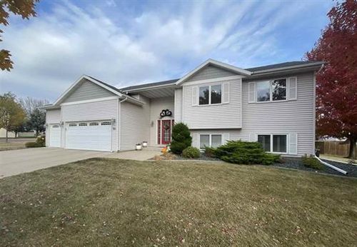 105 Maverick Drive, Mankato, MN, 56001 | Card Image