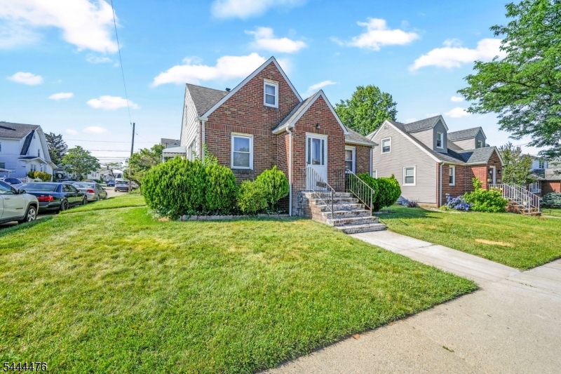 Residential in Clifton City 2