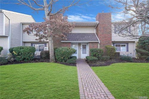 266-266 Lake Pointe Cir, Middle Island, NY, 11953-2062 | Card Image