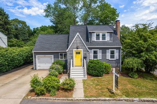18 Margaret St, Norwood, MA, 02062 | Card Image