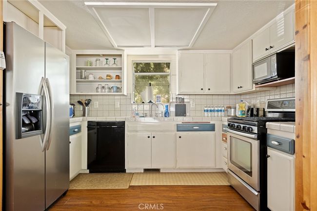 31771 Panorama Dr, House other with 2 bedrooms, 2 bathrooms and null parking in Running Springs CA | Image 16