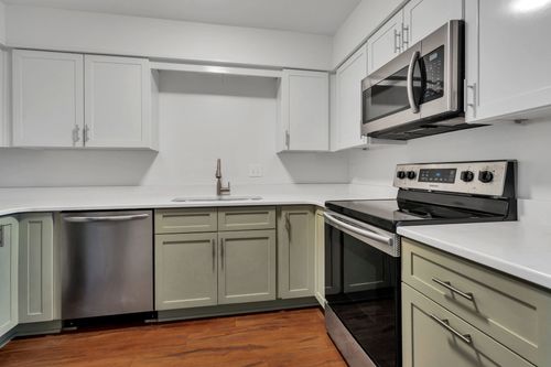 155 Ellington Pl, Madison, TN, 37115-5152 | Card Image