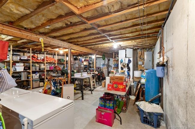 Large basement with high ceilings | Image 36